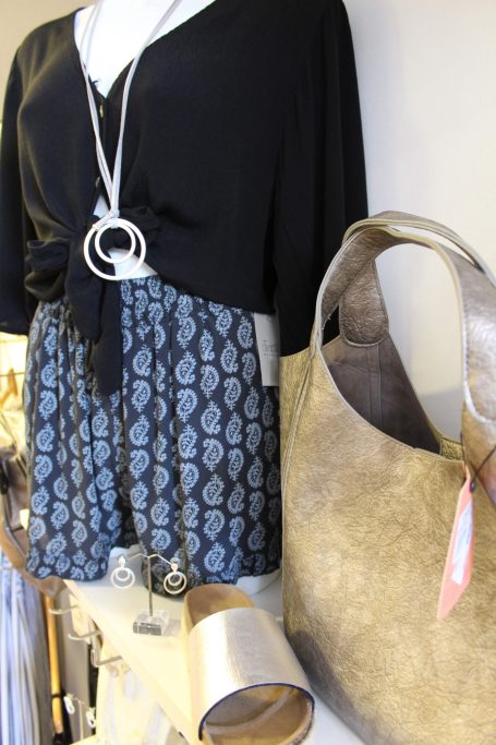 conjunto y complementos